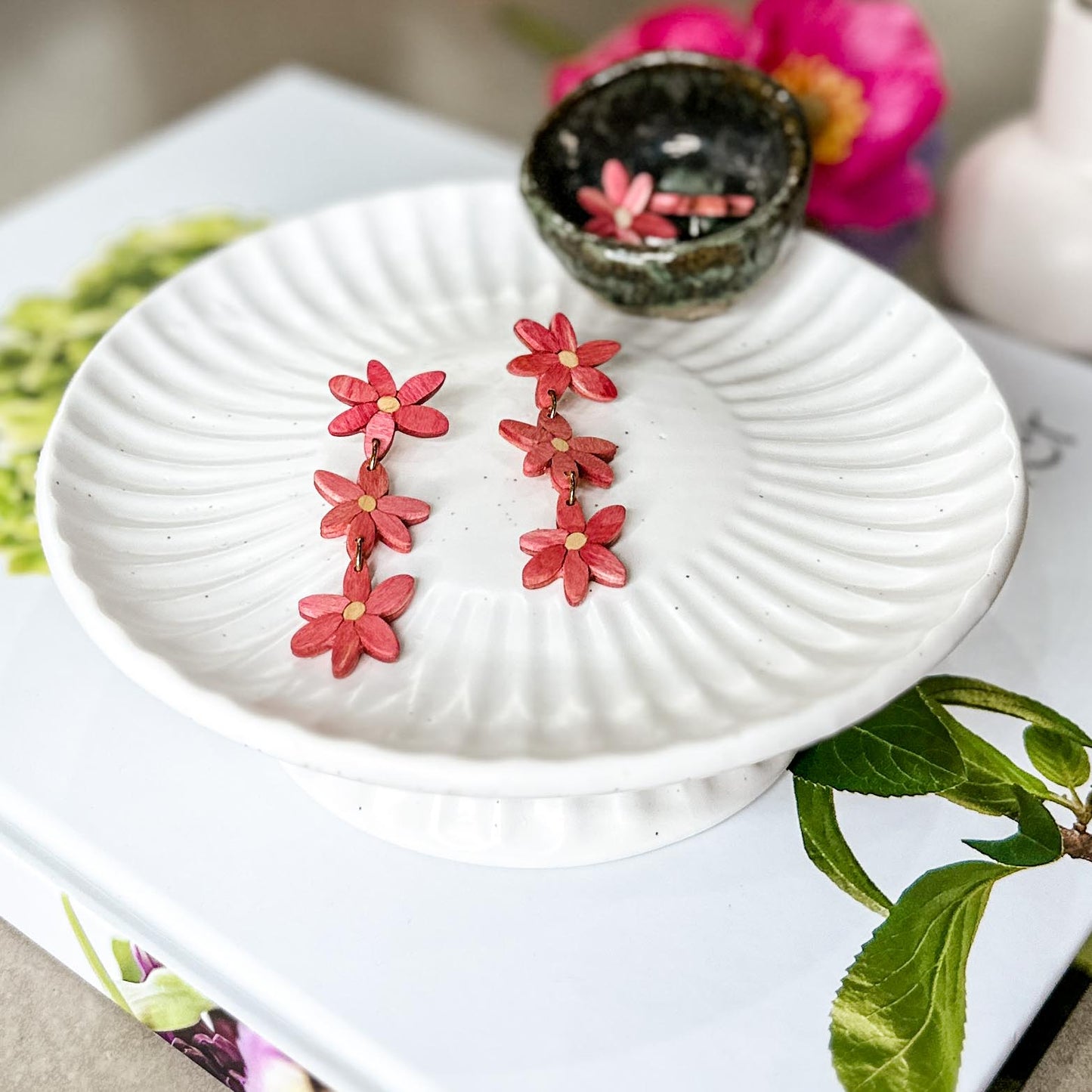 Daisy Chain Timber Dangles - Pink