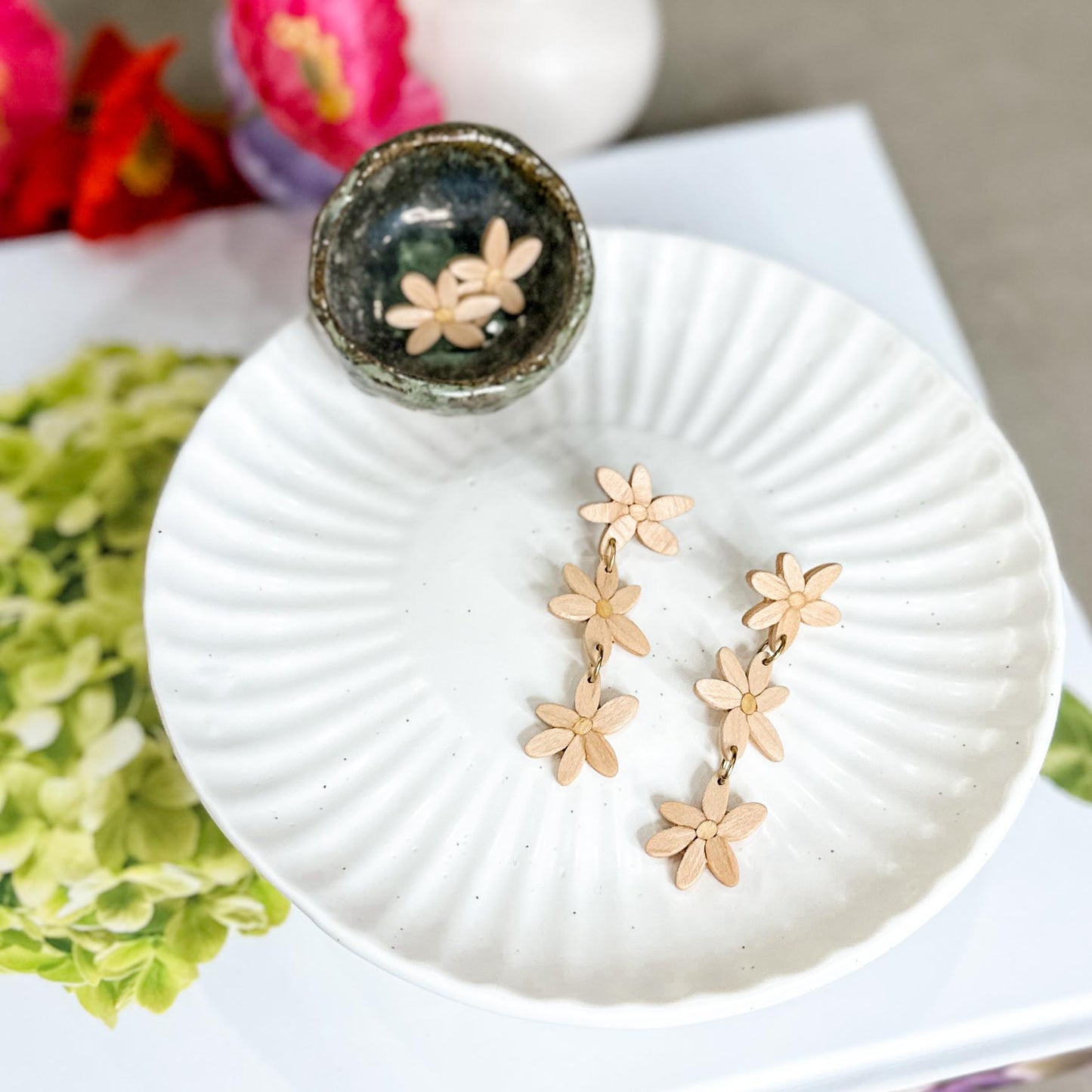 Daisy Chain Timber Dangles - White