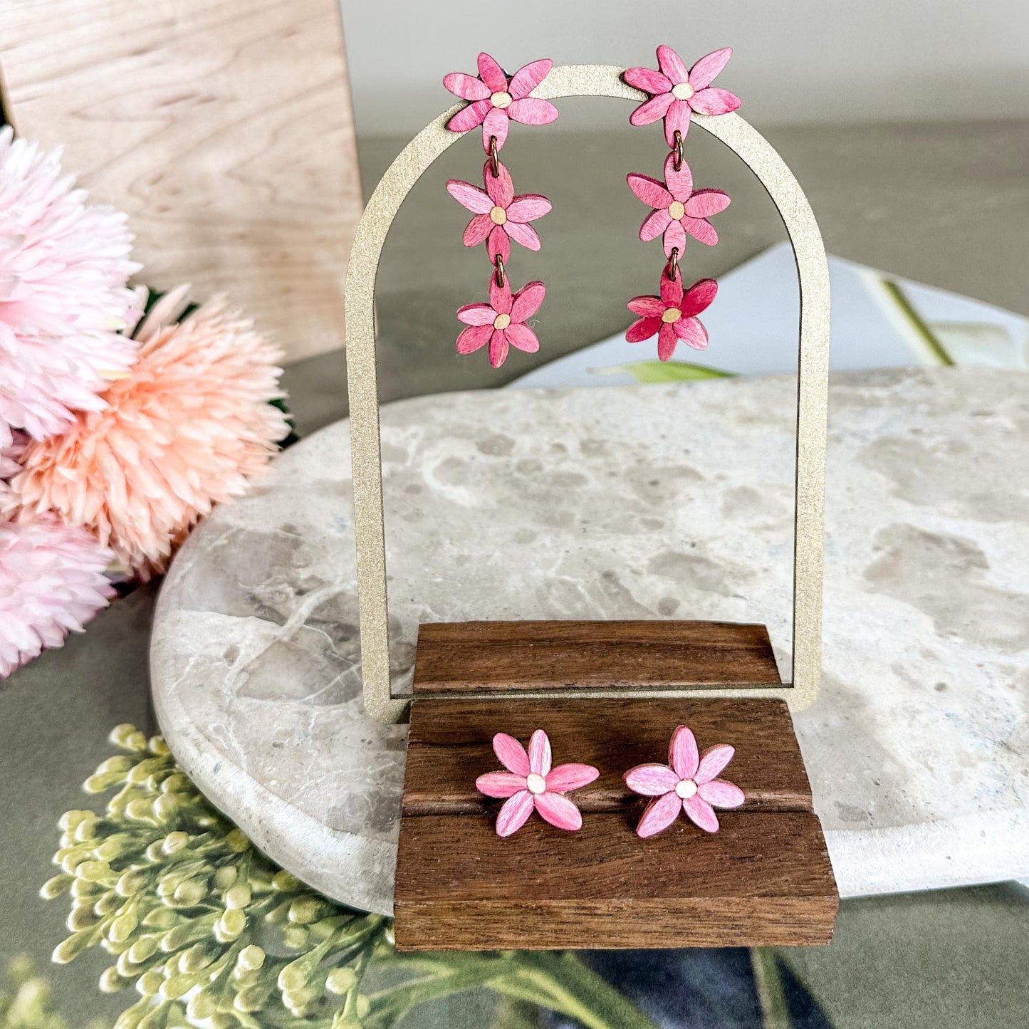 Daisy Chain Timber Dangles - Pink