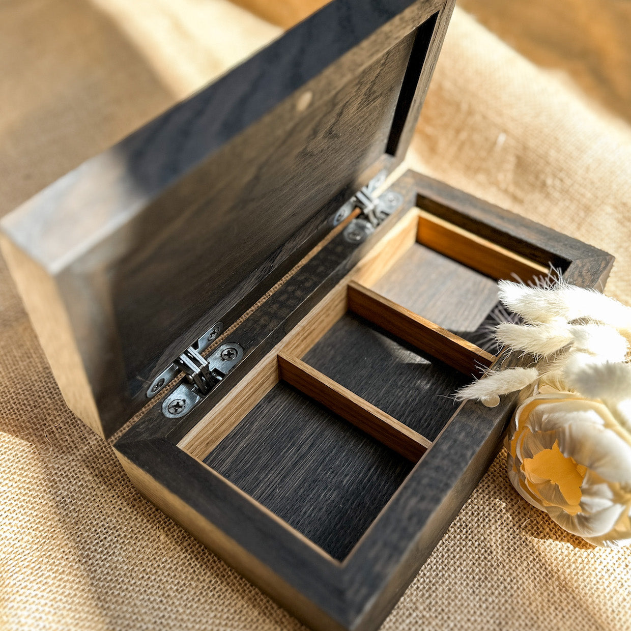 Oak Of Wonders - Small Jewellery Box // Dark Chocolate